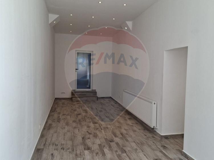 Spațiu comercial de vânzare, 39 mp, în zona Ultracentral - 4