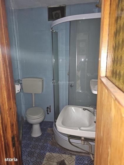 Apartament cu 3 camere semidecomandat, mobilat în Central