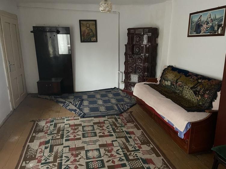 Casă cu 4 camere în Exterior Vest