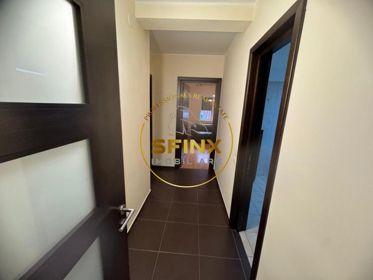 Apartament cu 4 camere decomandat, mobilat în Băneasa