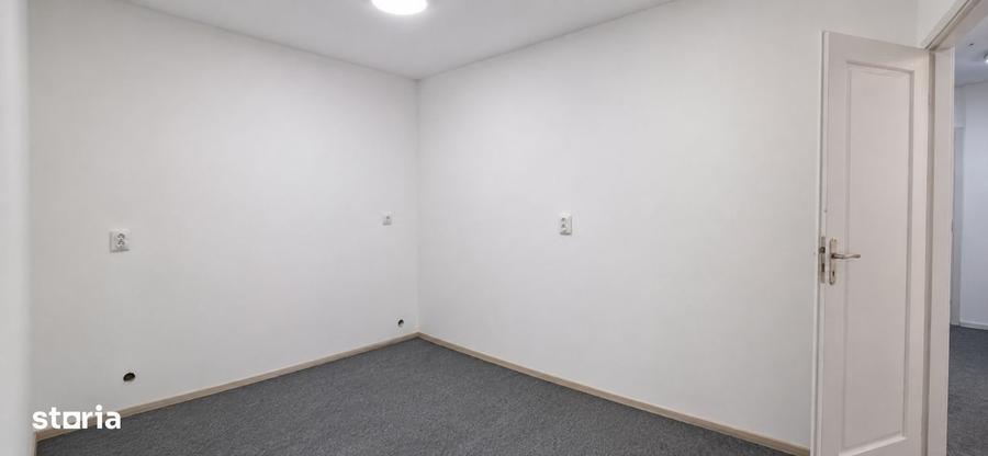 Spațiu comercial, de 32 mp, în Tătărași