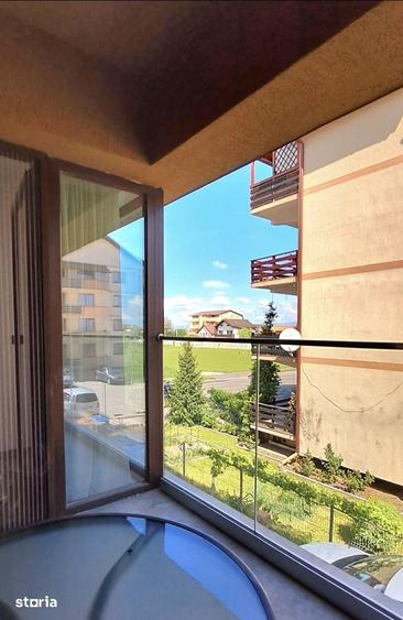 Apartament cu 2 camere decomandat în Tractorul