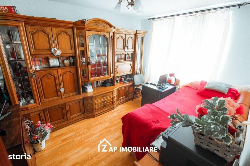 Casă cu 4 camere în Unirii
