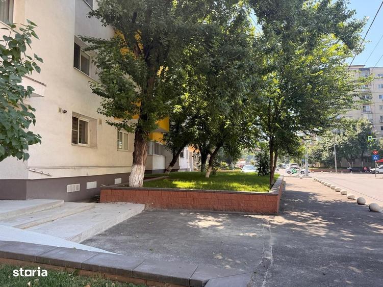 Apartament cu 4 camere decomandat în Sebastian