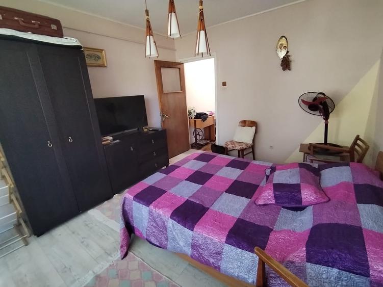 Apartament cu 4 camere, mobilat în Tomis III