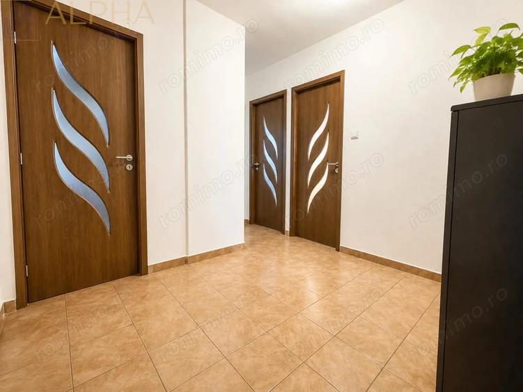 Apartament cu 3 camere în Independenței