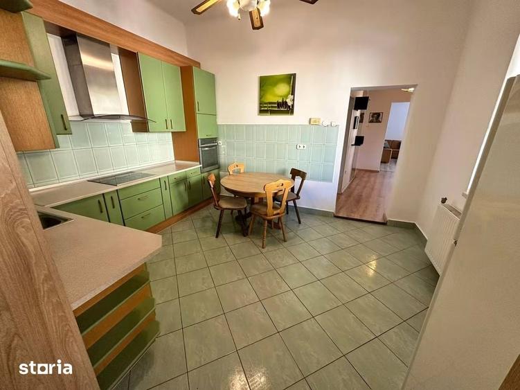 Apartament cu 3 camere decomandat în Burdea