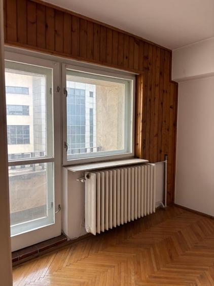 Apartament cu 5 camere decomandat în Unirii