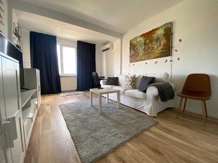 Apartament cu 2 camere decomandat în Central