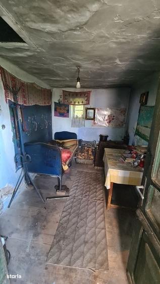 Casă cu 2 camere în Ciofrângeni