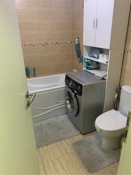 Apartament cu 2 camere semidecomandat în Giroc