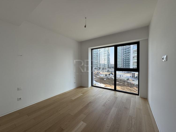 Apartament cu 3 camere semidecomandat în Floreasca