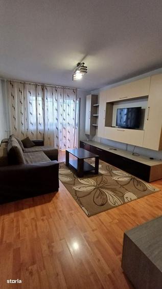 Apartament cu 2 camere semidecomandat în Craiovița Nouă
