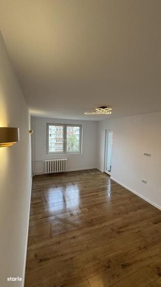 Apartament cu 3 camere decomandat în Ștefan cel Mare
