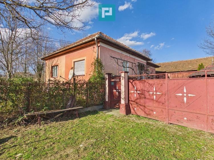 Casă individuală cu 4 camere cu Canalizare în Arăneag