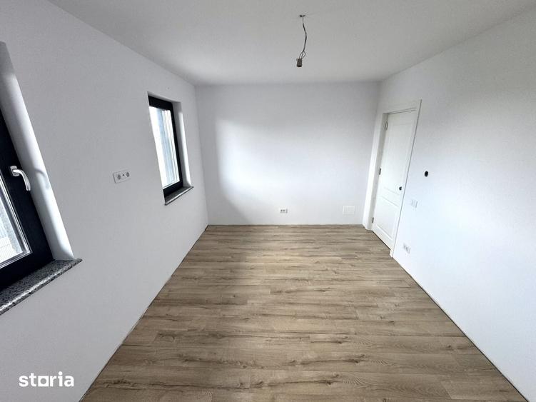 Casă cu 4 camere cu Teren 260 Mp în Miroslava