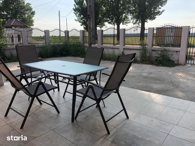 Casă cu 6 camere cu Teren 500 Mp în Petrăchioaia