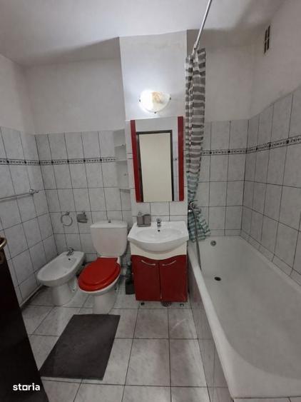 Apartament cu 2 camere decomandat în Ultracentral