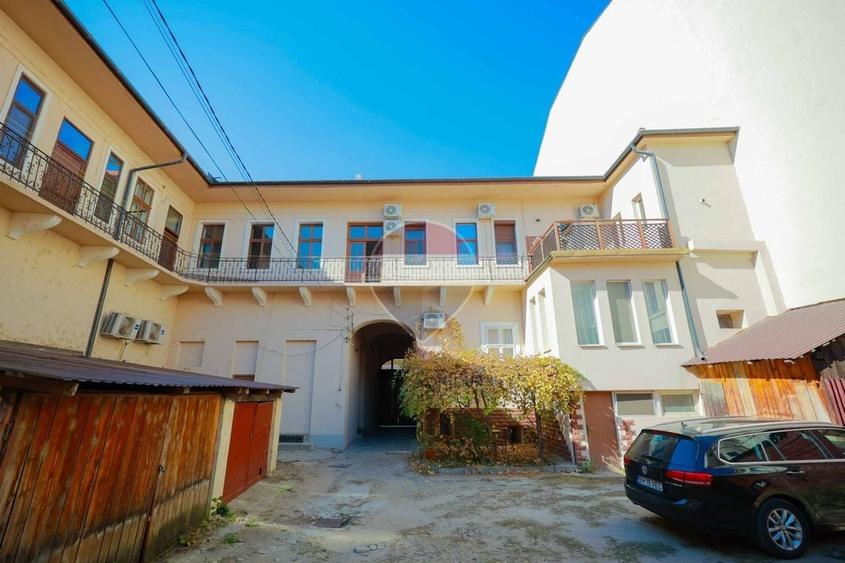 Apartament cu 2 camere semidecomandat în Ultracentral