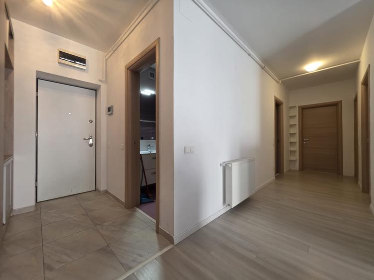 Apartament cu 3 camere decomandat, mobilat în Politehnica