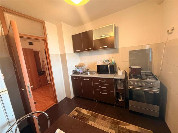 Apartament cu 2 camere decomandat, mobilat în Aviației