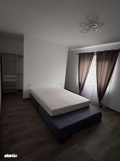 Casă cu 4 camere cu Teren 526 Mp în Recea