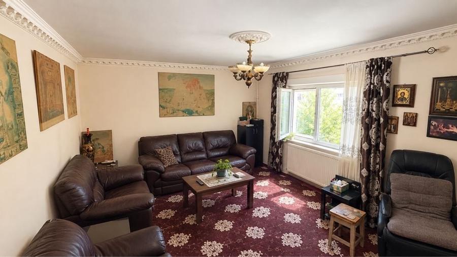 Apartament cu 2 camere decomandat în Ferdinand