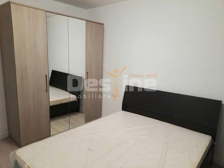 Apartament cu 2 camere decomandat în P-ța Mihai Viteazu