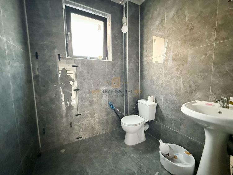 Casă individuală cu 5 camere cu Canalizare în Apărătorii Patriei