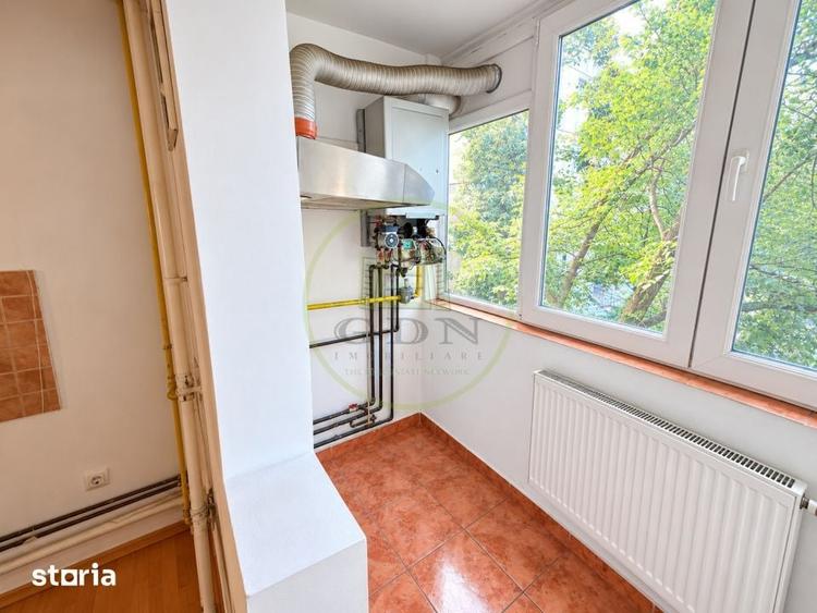 Apartament cu 3 camere în Rahova