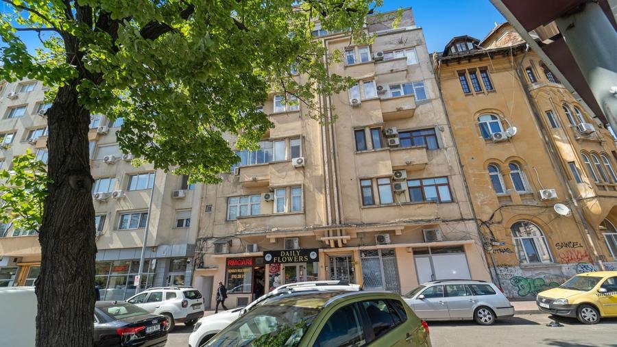Apartament cu 3 camere în Unirii