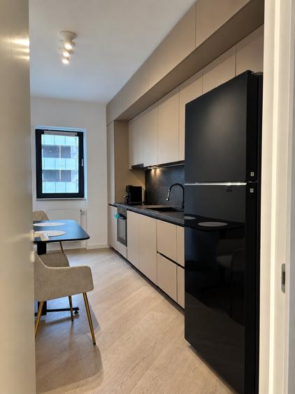 Apartament cu 2 camere semidecomandat, mobilat în Voluntari