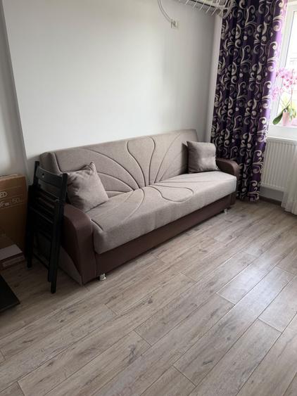 Apartament cu 2 camere decomandat în Roșu
