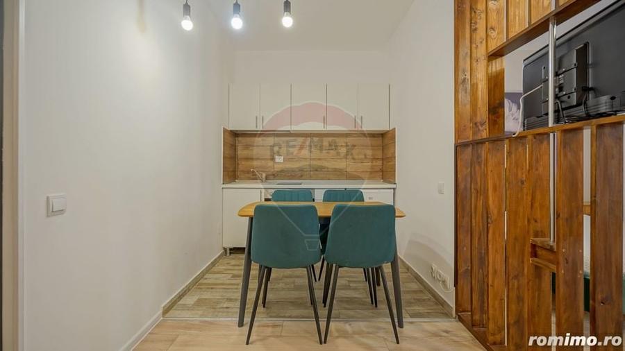 Apartament cu 4 camere semidecomandat, mobilat în Drumul Poienii