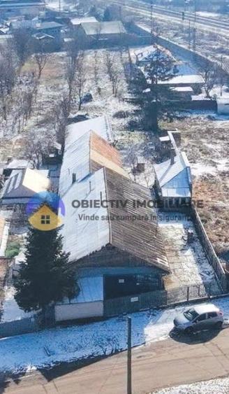 Casă individuală cu 5 camere cu Teren 2189 Mp în Roznov