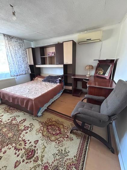 Casă individuală cu 5 camere cu Teren 1800 Mp în Chizătău