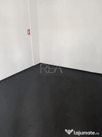 Spațiu comercial, de 150 mp, în Domenii