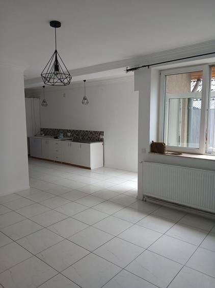 Apartament cu 2 camere decomandat în Iosia