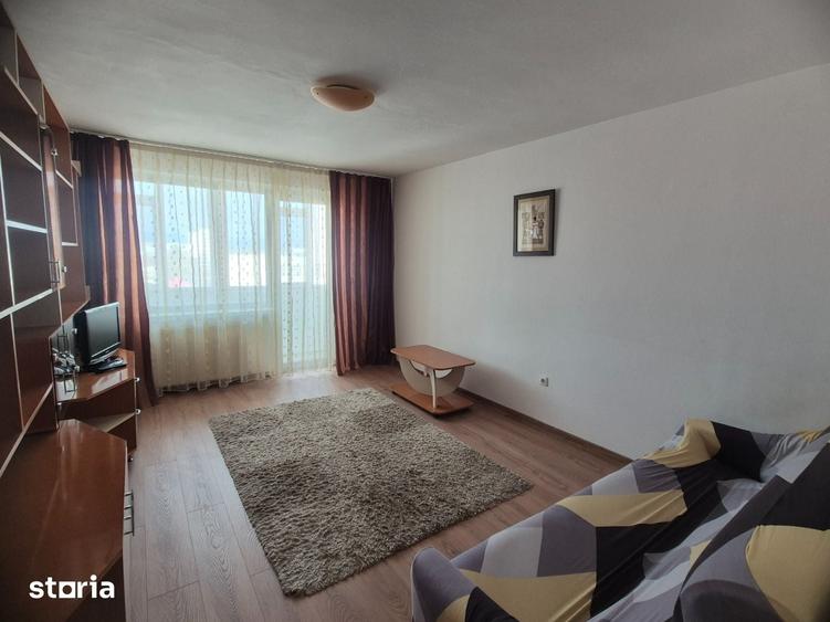 Apartament cu 2 camere semidecomandat în Republicii
