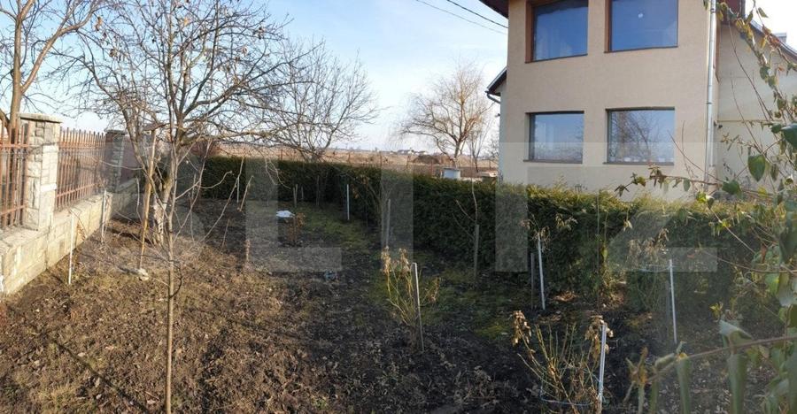 Casă individuală cu 4 camere cu Teren 1420 Mp în Stupini