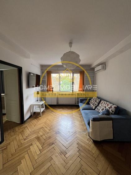 Apartament cu 3 camere semidecomandat, mobilat în Podu Roș