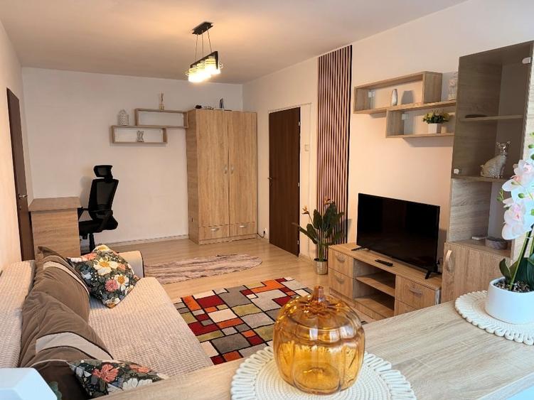 Apartament cu 2 camere semidecomandat, mobilat în Dristor
