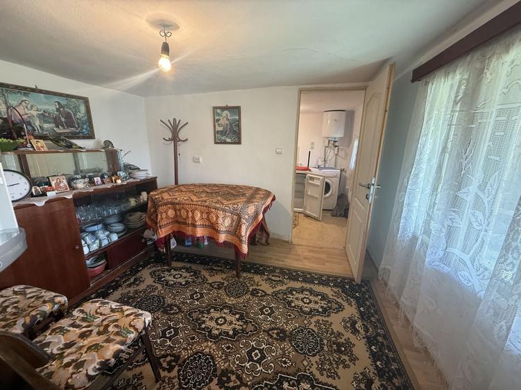 Casă individuală cu 3 camere cu Canalizare în Ocina de Jos