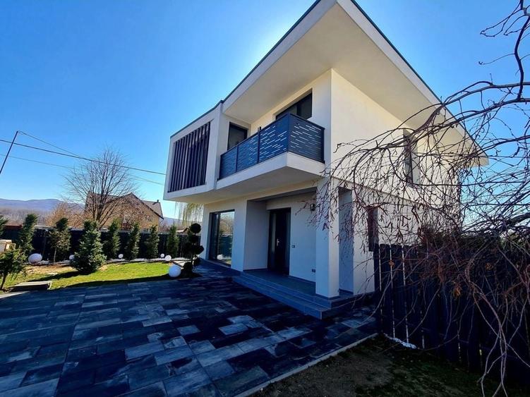 Casă cu Teren 350 Mp în Bujoreni