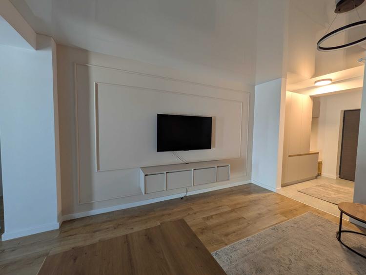 Apartament cu 2 camere semidecomandat în Rediu