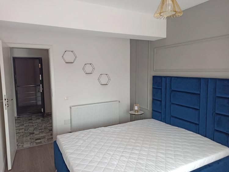 Apartament cu 2 camere semidecomandat, mobilat în Nord-Vest