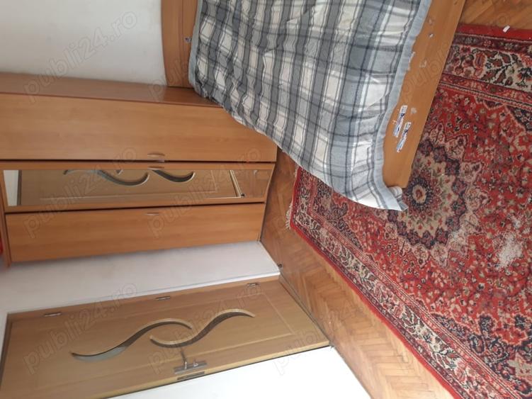 Apartament cu 2 camere semidecomandat în Săsar