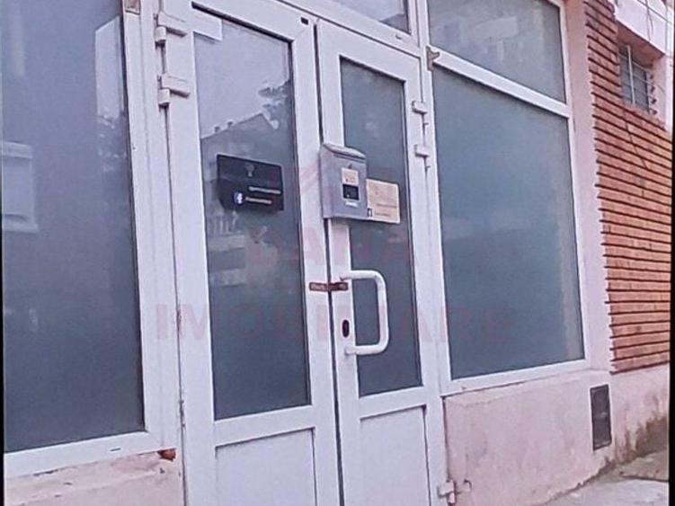 Spațiu comercial, de 106 mp, în Govândari