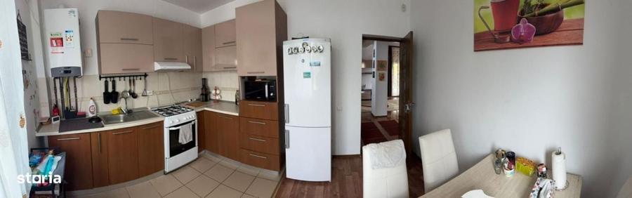 Casă cu 4 camere cu Teren 3000 Mp în Târgșoru Vechi
