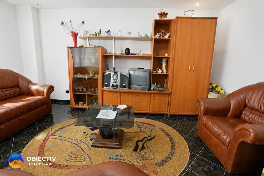 Apartament cu 2 camere decomandat în Precista